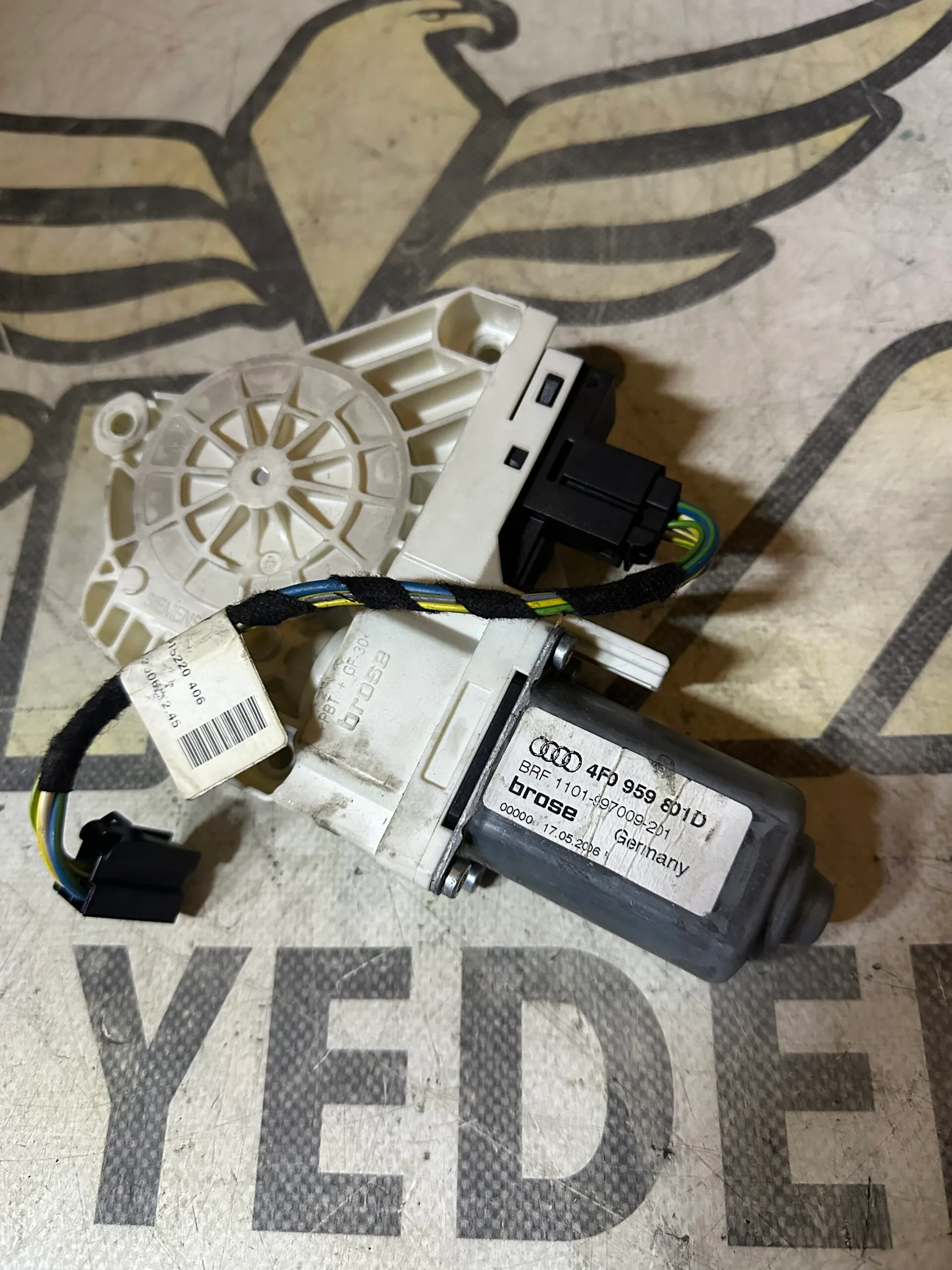 Audi A6 C6 Sol Ön Cam Motoru , 4F0959801D , 4F0 959 801 D. - Küçük Görsel 3