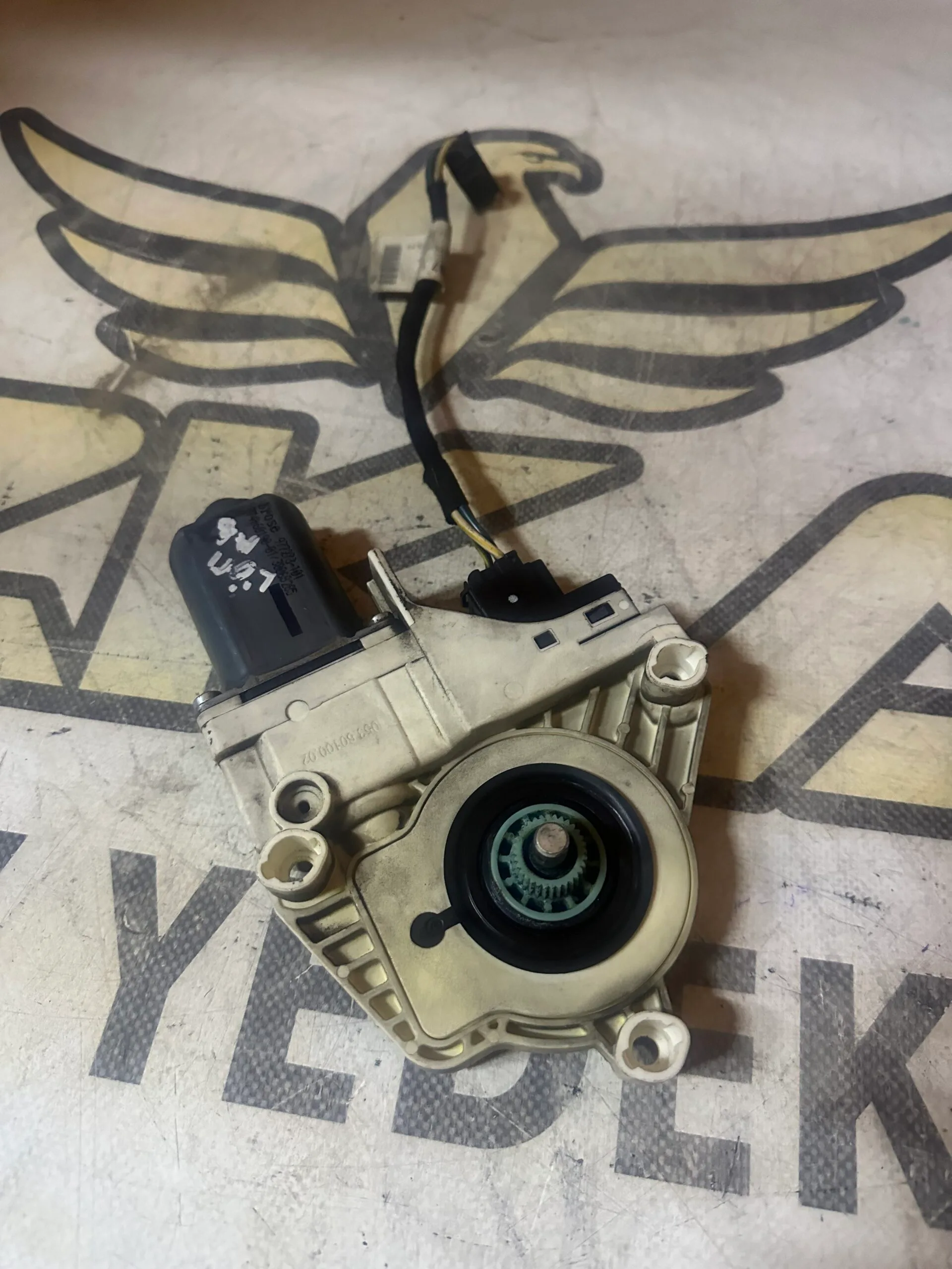 Audi A6 C6 Cam Kaldırma Motoru , 4F0959801D , 4F0 959 801 D - Küçük Görsel 3