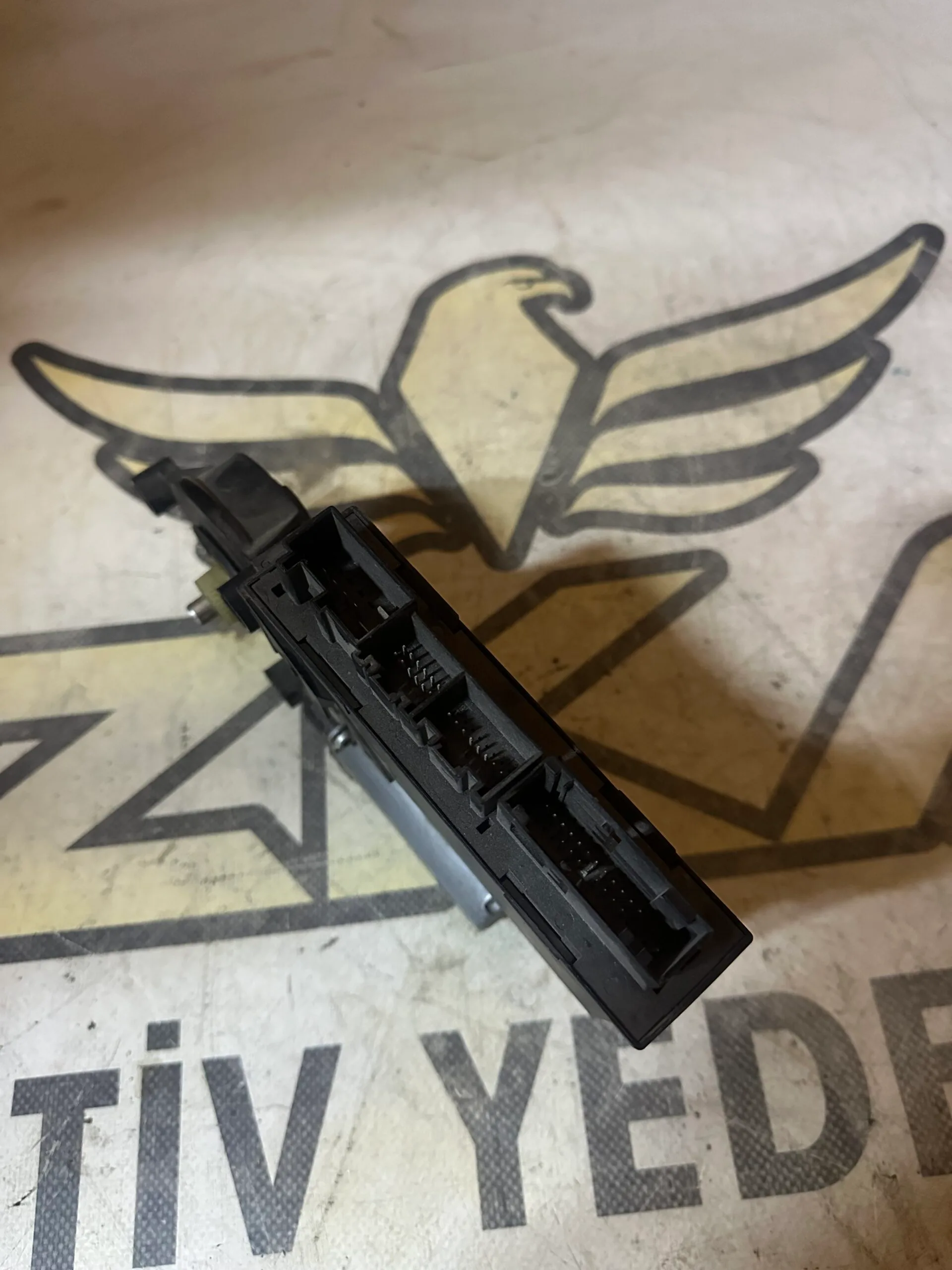 Audi A4 Sağ Ön Cam Kaldırma Motoru 8E1959802H , 8E1 959 802 H - Küçük Görsel 3