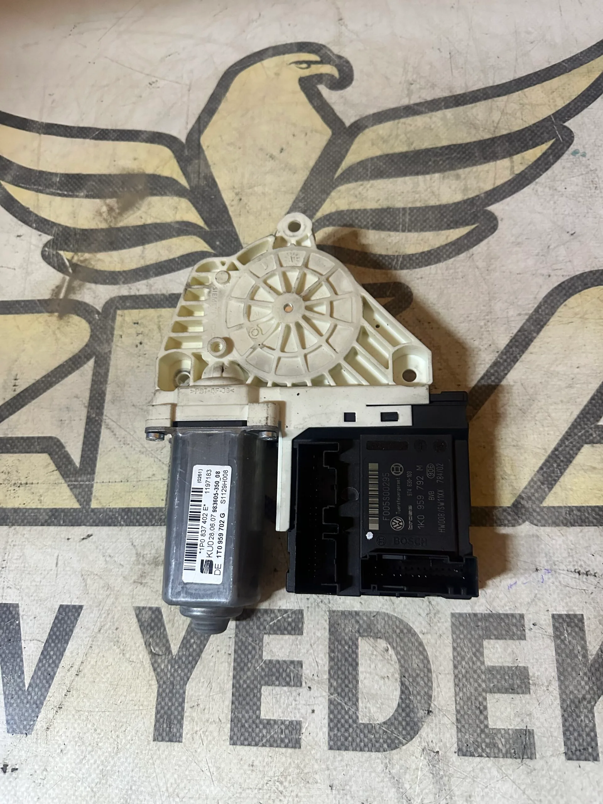 Vw Audi Skoda Seat Cam Motoru sağ ön , 1K0959792M , 1T0959702G - Küçük Görsel 3