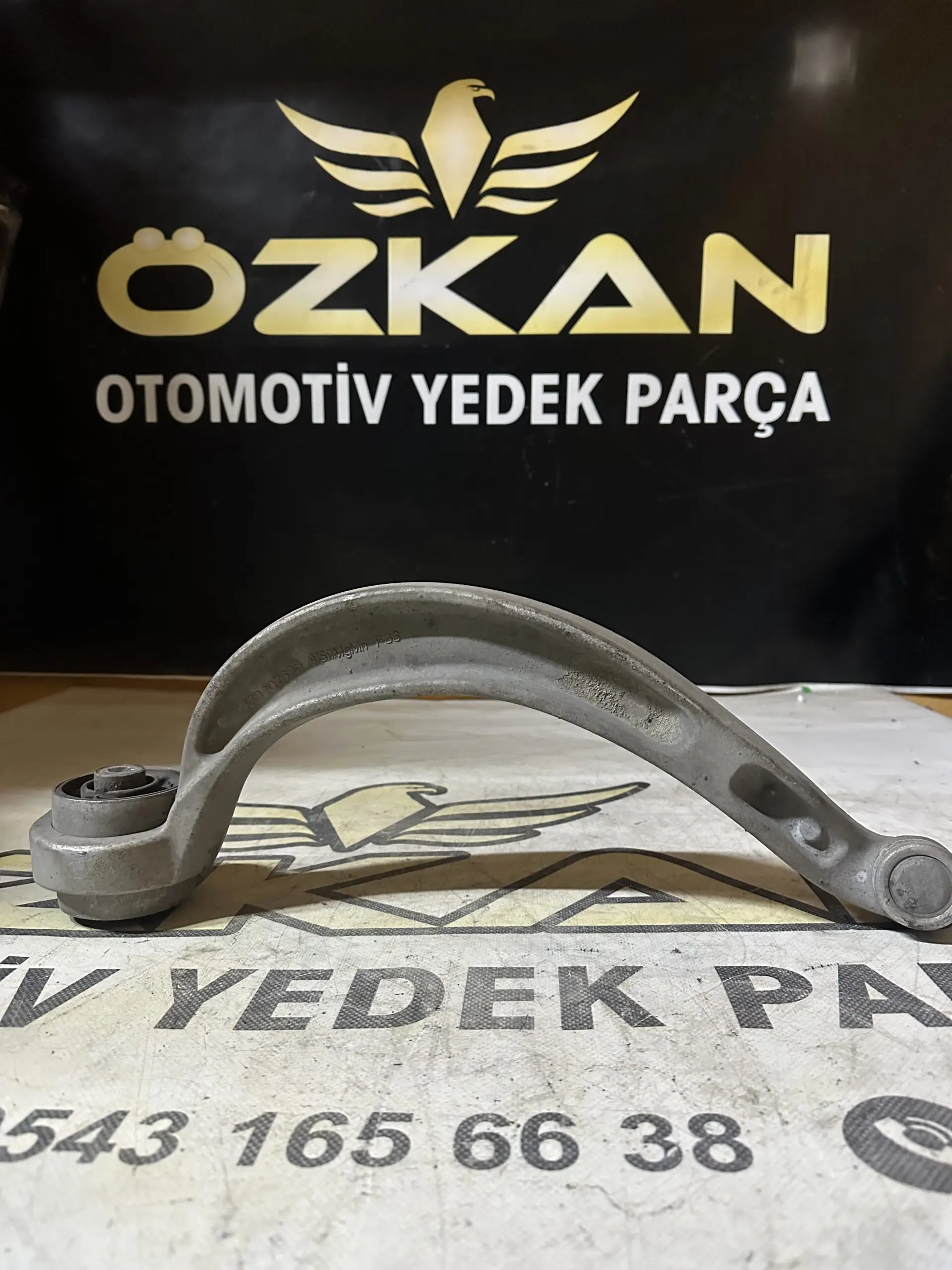 Audi A6 Sağ Ön Salıncak 4G0407696