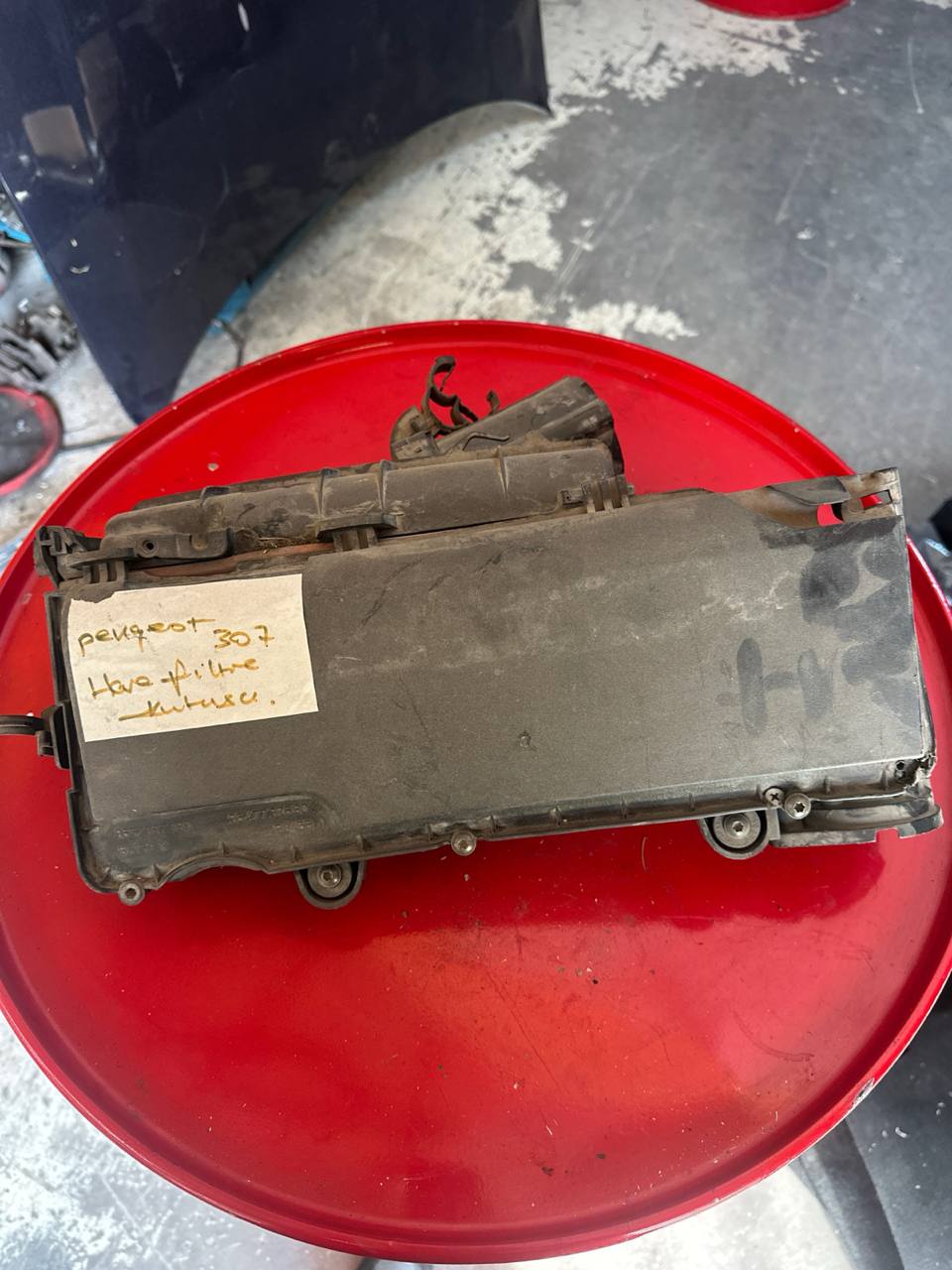9652987380 307 fiesta hava filtre kutusu psa - Görsel 1