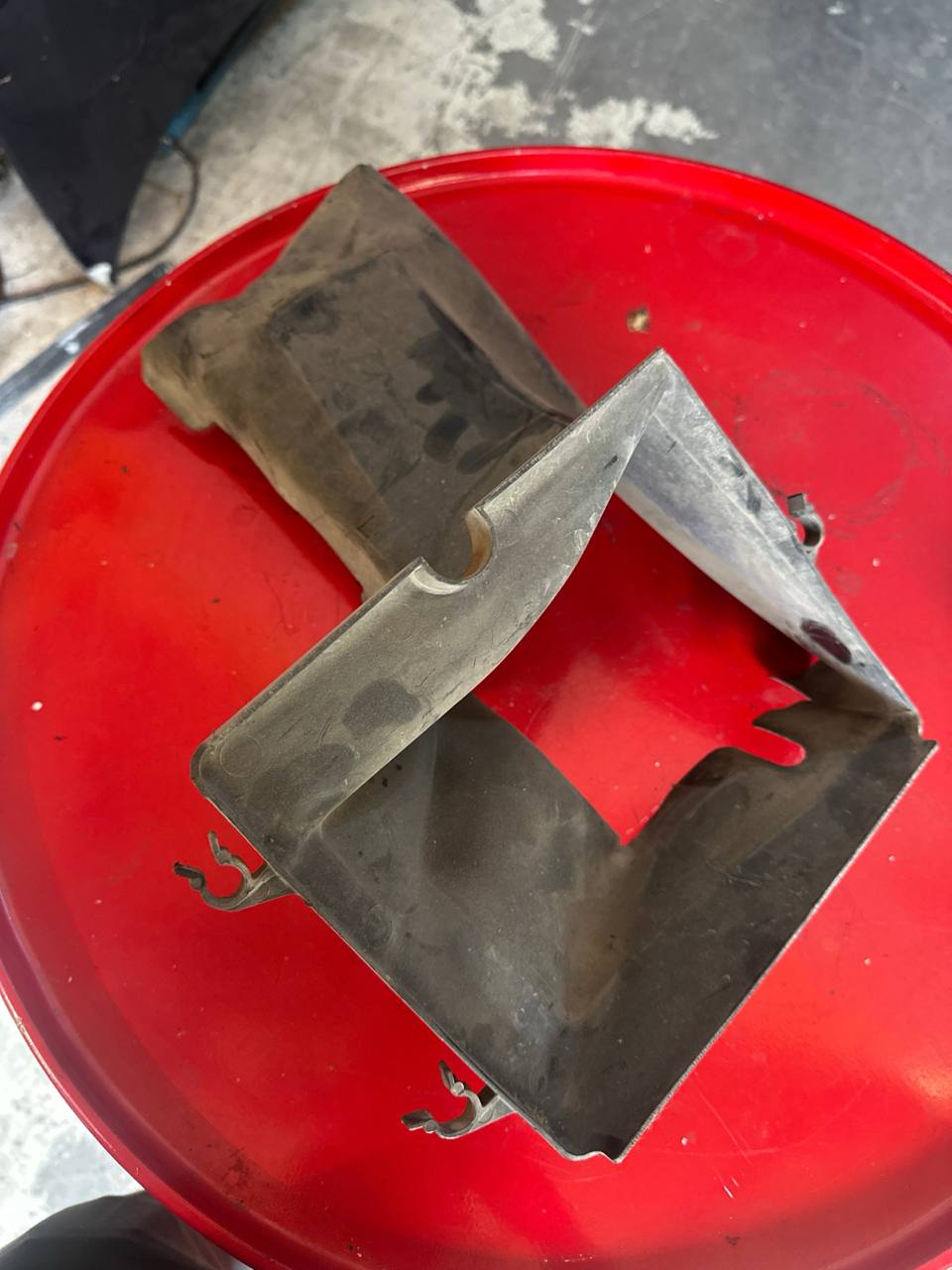 8E0117335C audi A4 intercooler hava kanalı - Küçük Görsel 2