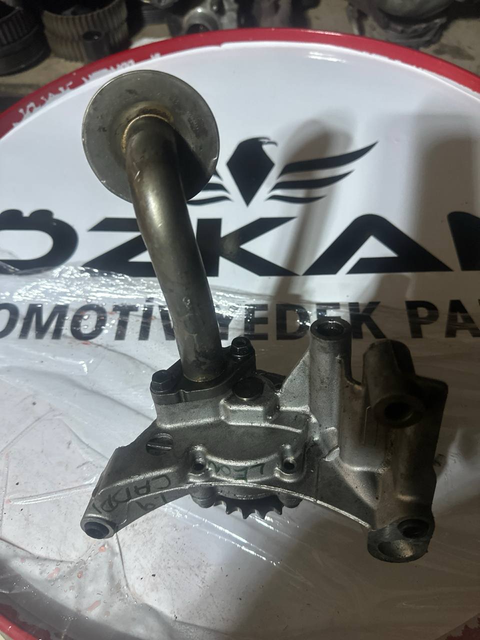 038115105C 1.9 tdı BJB BLS BXE BKC yağ pompası leon caddyV - Küçük Görsel 2