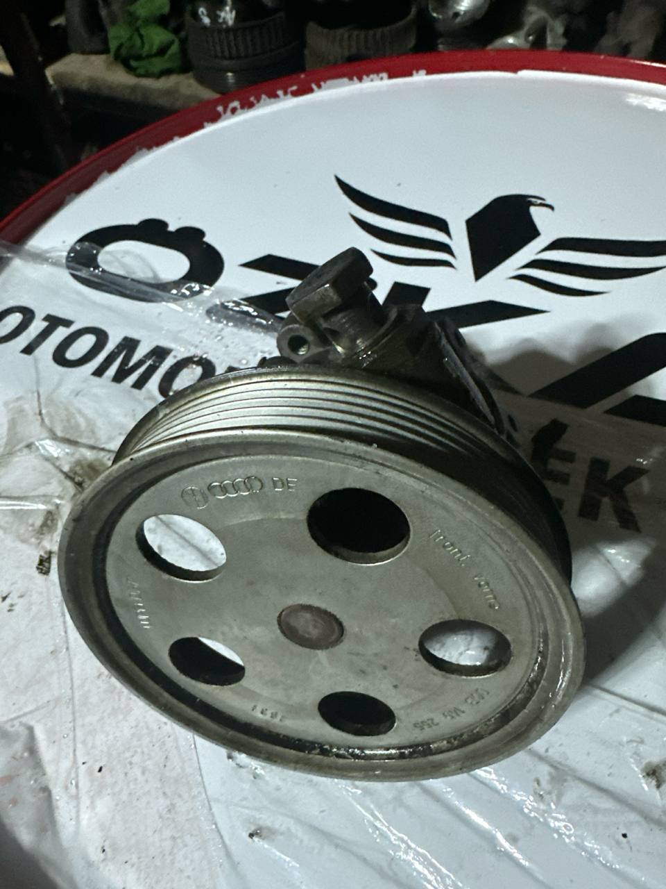 Audi a4 direksiyon pompası 8E0145153 - Küçük Görsel 2