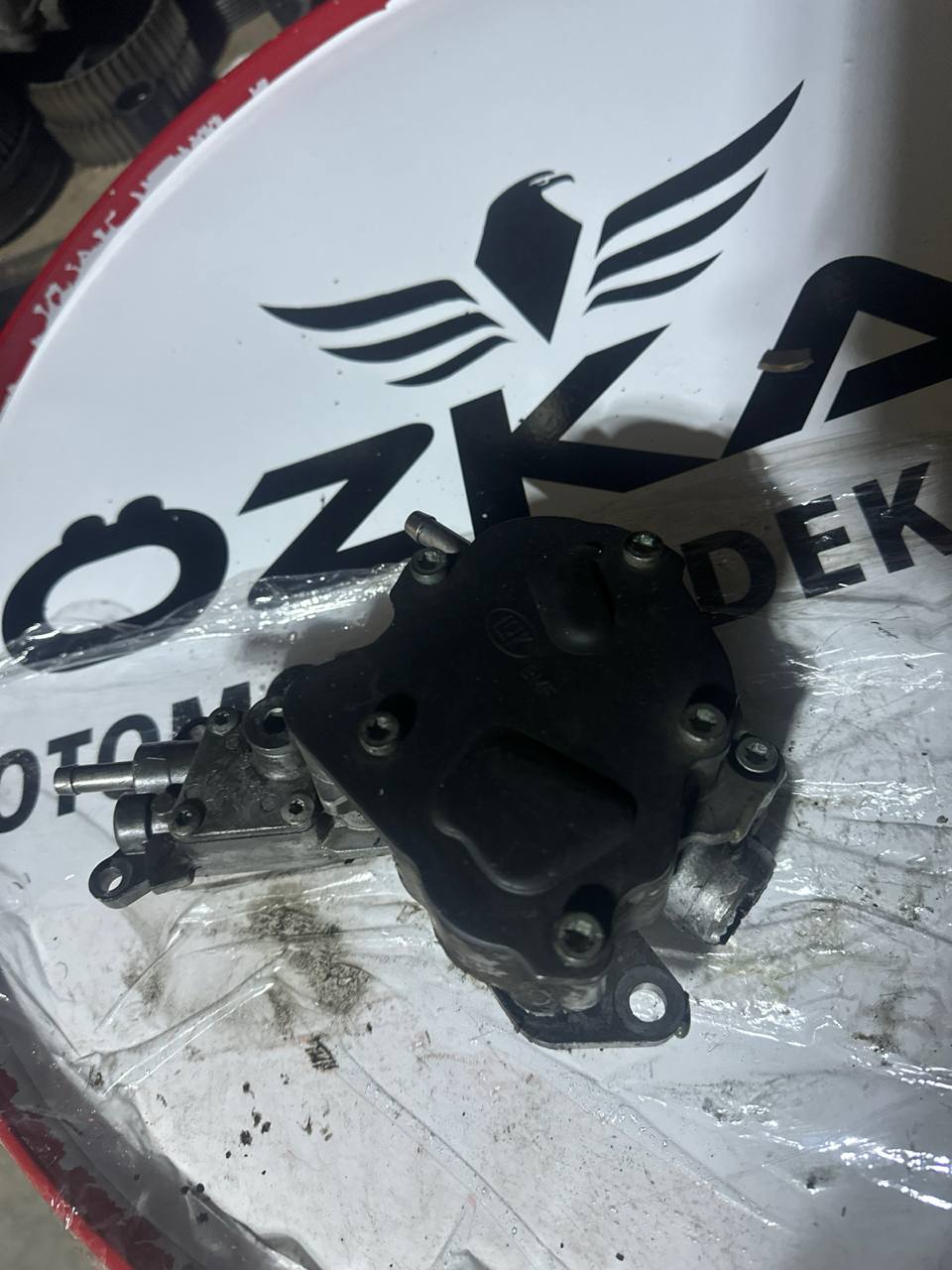 038145209E tandem vakum pompası T5 Transporter - Küçük Görsel 2