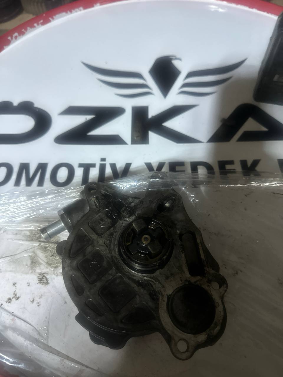 03L145100 caddy golf jetta passat vakum pompası - Küçük Görsel 2
