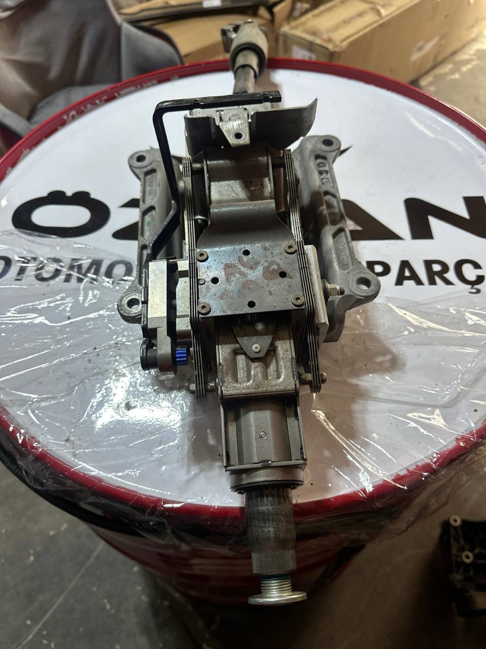 4F0419501E Audi A6 Direksiyon mafsalı , direksiyon kolonu