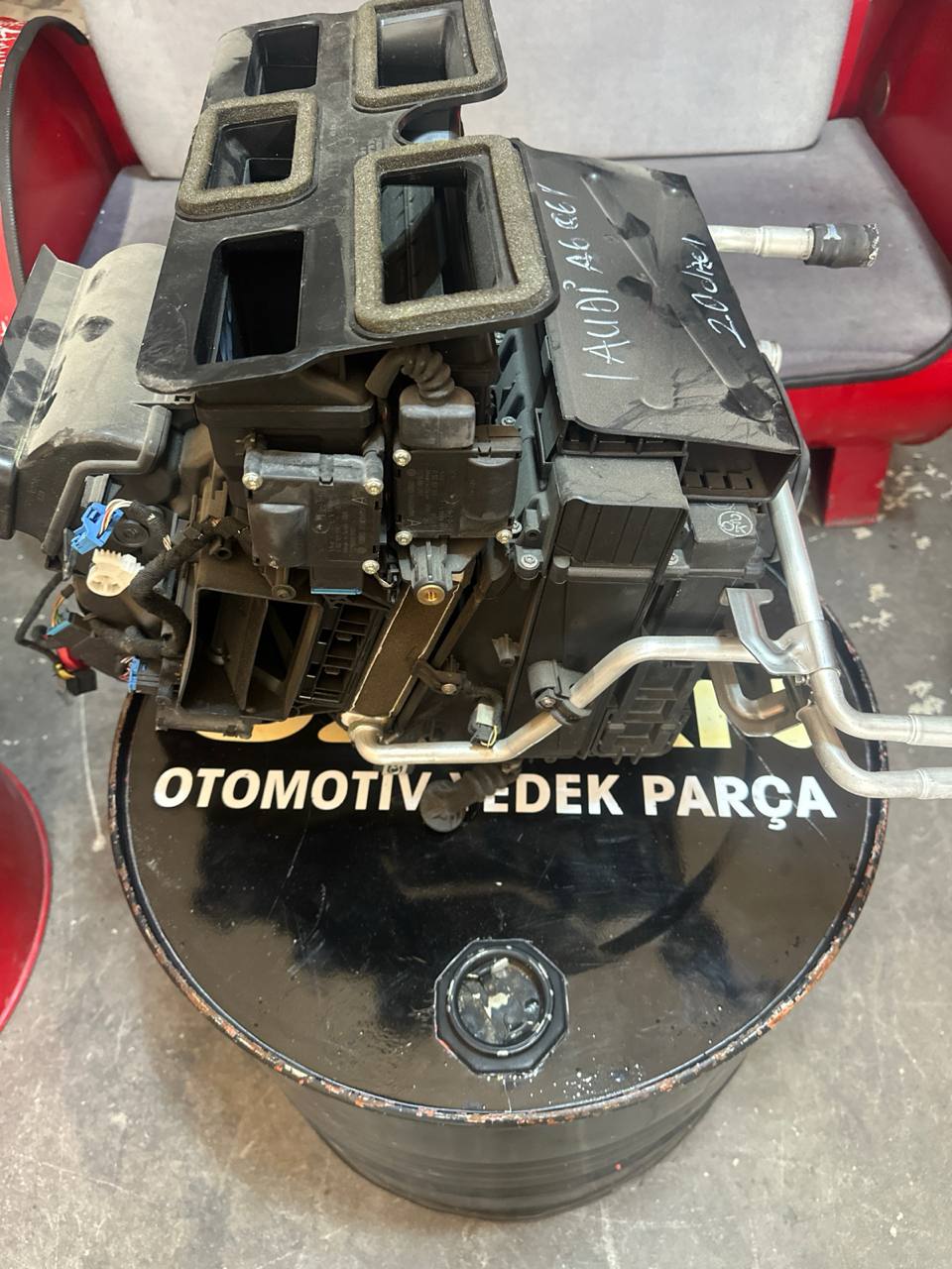 4F1820351P AUDİ A6 2005-2011 kalorifer kutusu , kazanı - Küçük Görsel 2