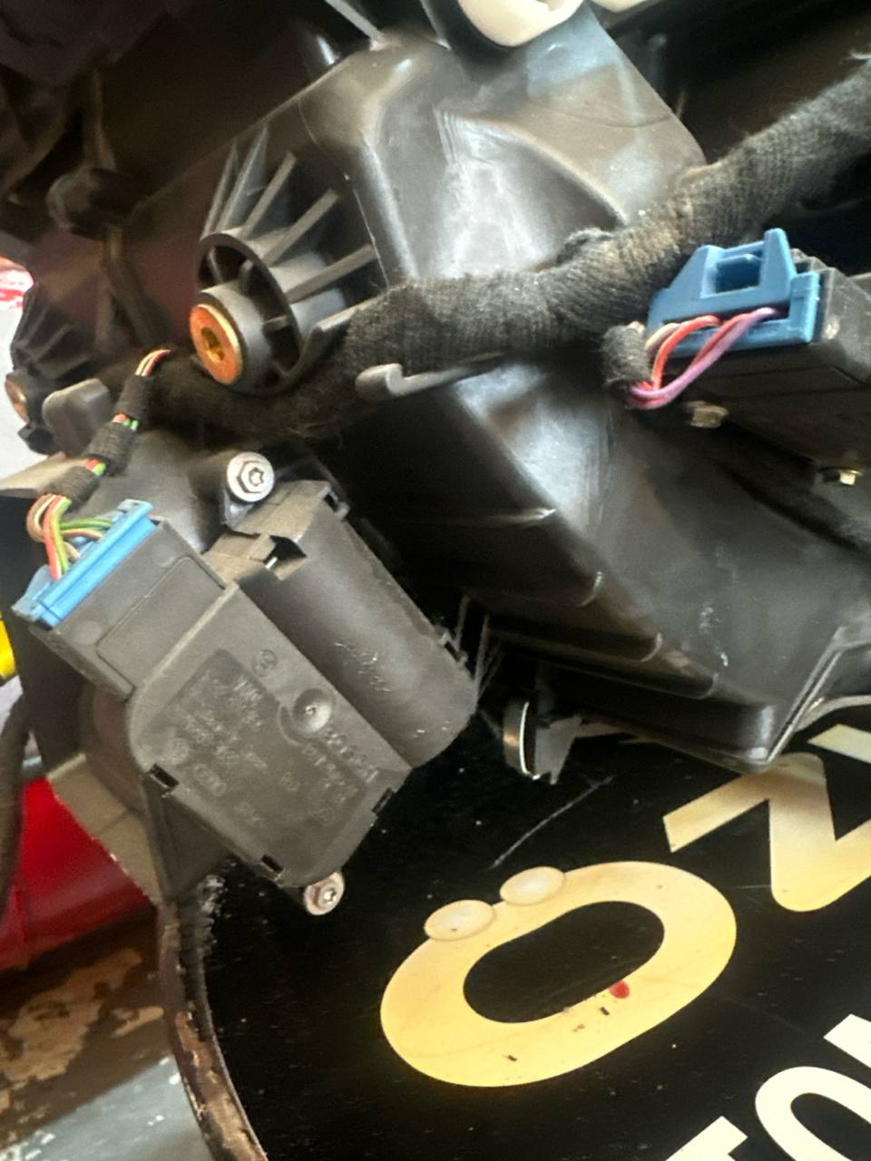 4F0820511 Audi kalorifer yönlendirme klima flap motoru - Küçük Görsel 2