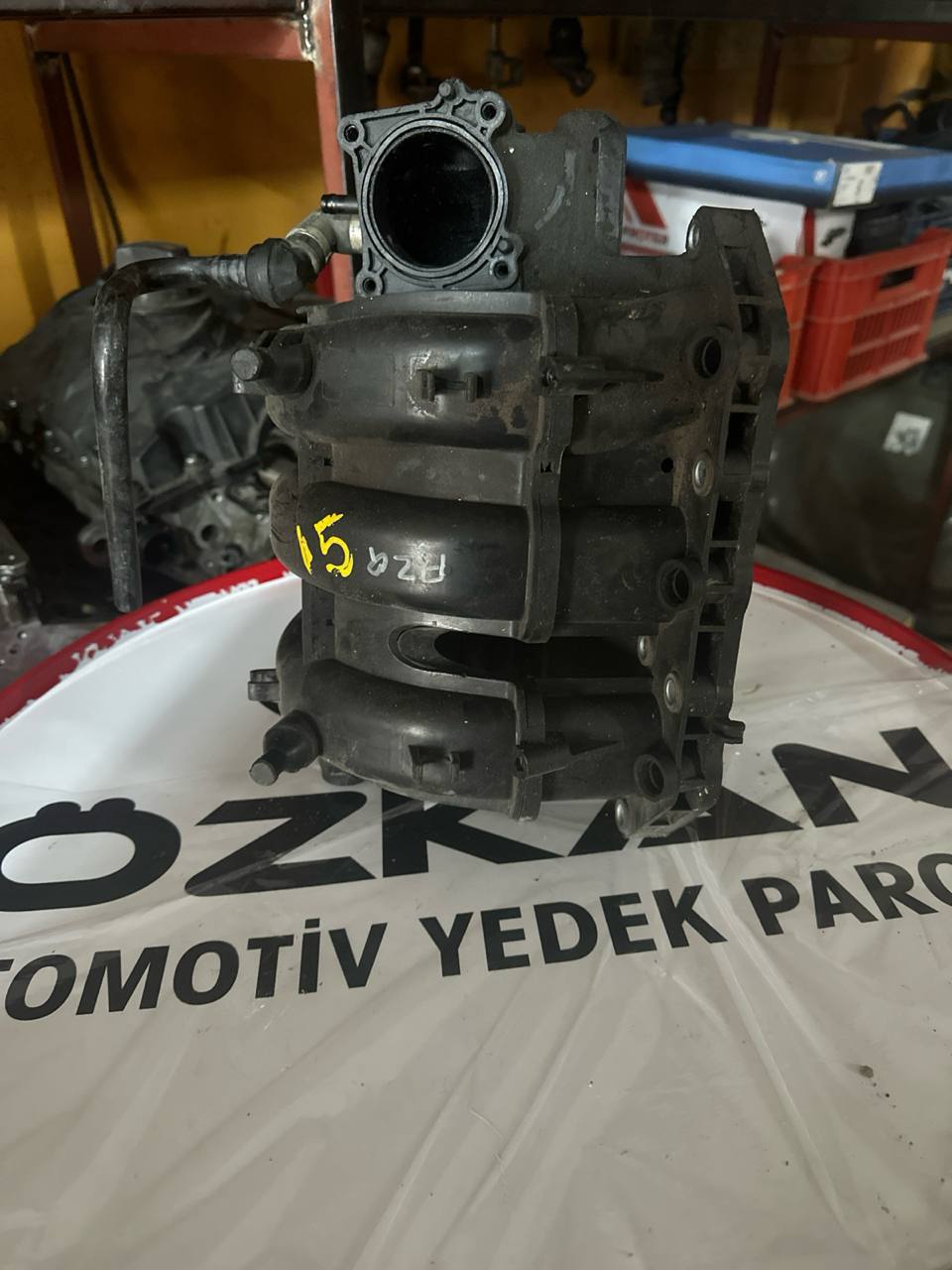 03E129711C Seat ibiza 1.2 EMME MANİFOLDU AZQ BME 12V - Küçük Görsel 2