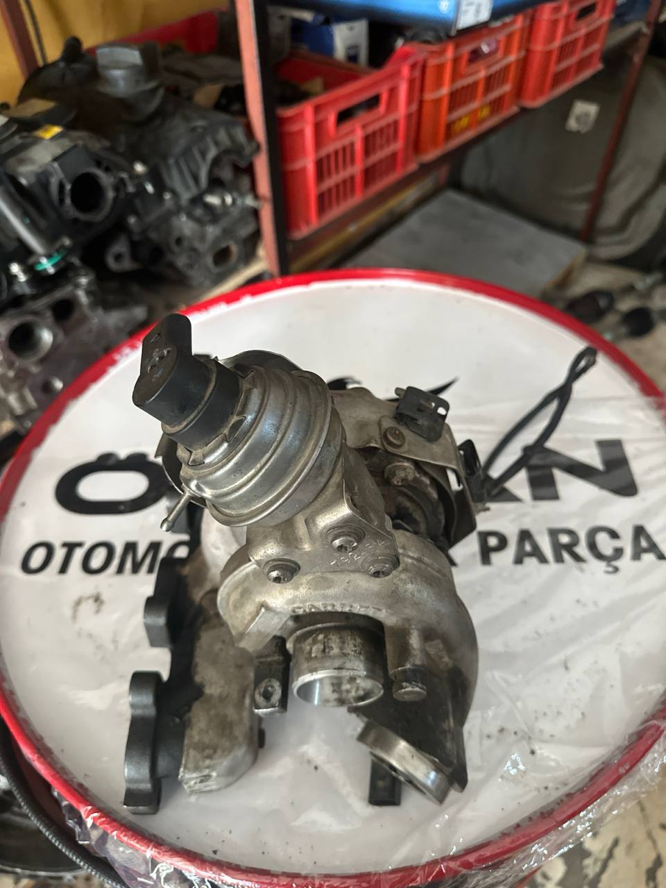 03L253016T 1.6 TDI CAY MOTOR TURBO - Görsel 1