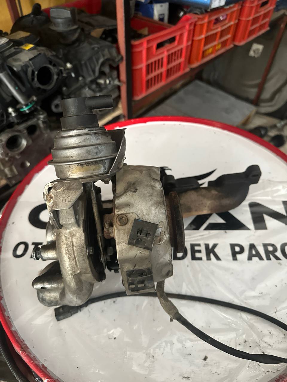 03L253016T 1.6 TDI CAY MOTOR TURBO - Küçük Görsel 2