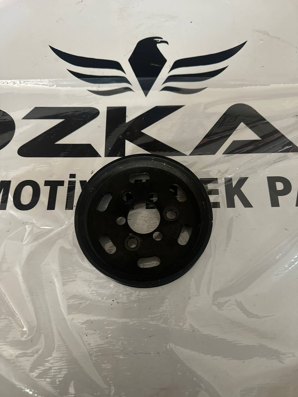 038145255B VW SKODA SEAT AUDİ DİREKSİYON POMPA KASNAĞI - Görsel 1