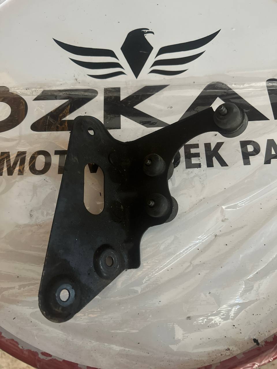 T5 TRANSPORTER ABS BAĞLANTI AYAĞI ABS BRAKETİ - Görsel 1