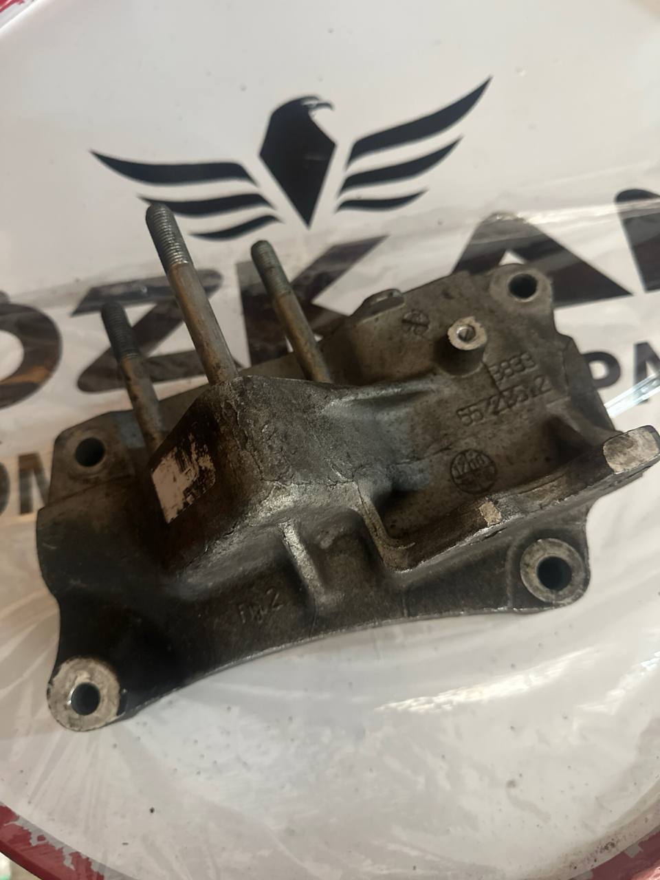 55229512 FİAT FİORİNO EURO5 MOTOR KULAĞI BRAKETİ - Küçük Görsel 2