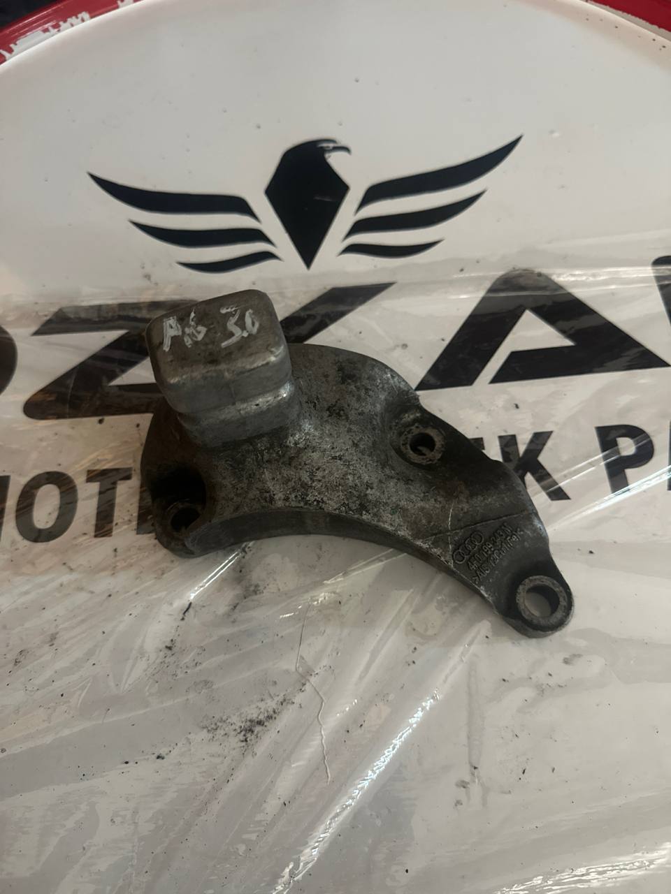 4F0199343M AUDİ A6 C6 3.0TDI MOTOR KULAĞI BRAKETİ - Küçük Görsel 2