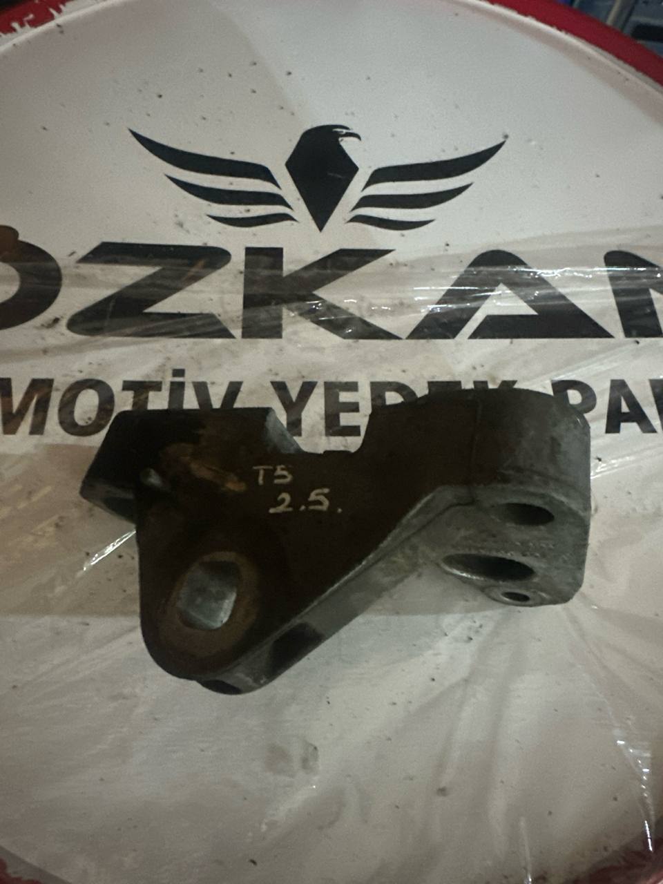 7H0199207B TRANSPORTER T5 MOTOR KULAĞI 2.5 TDI - Görsel 1