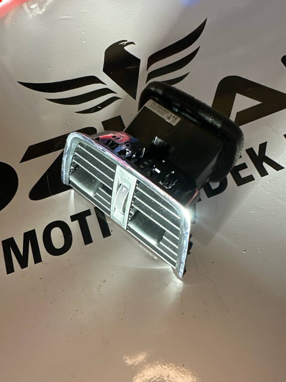 SKODA OCTAVİA ARKA KALORİFER HAVALANDIRMA IZGARA MENFEZ 5E0819203A 13-21 - Küçük Görsel 2