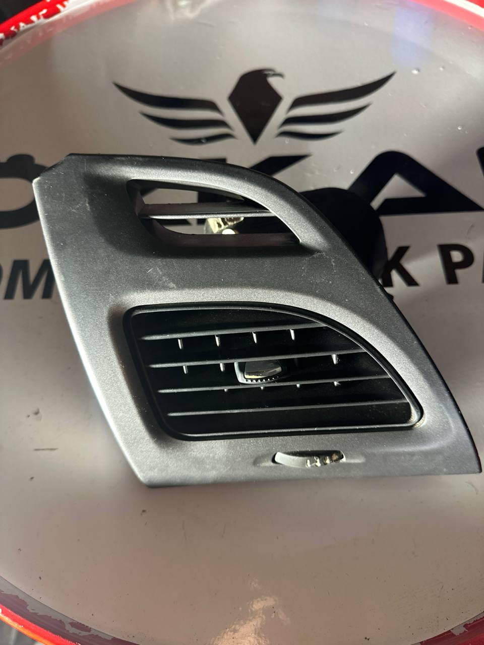 Renault Megane 3 - Fluence KALORİFER MENFEZİ HAVALANDIRMA IZGARASI 687610710rZ - Görsel 1