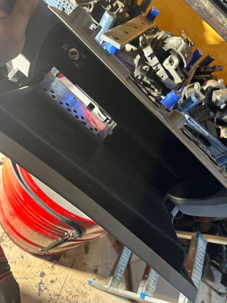 Audi A6 C6 Torpido Gözü ve Kapağı Komple Set (OEM 4F1857035)