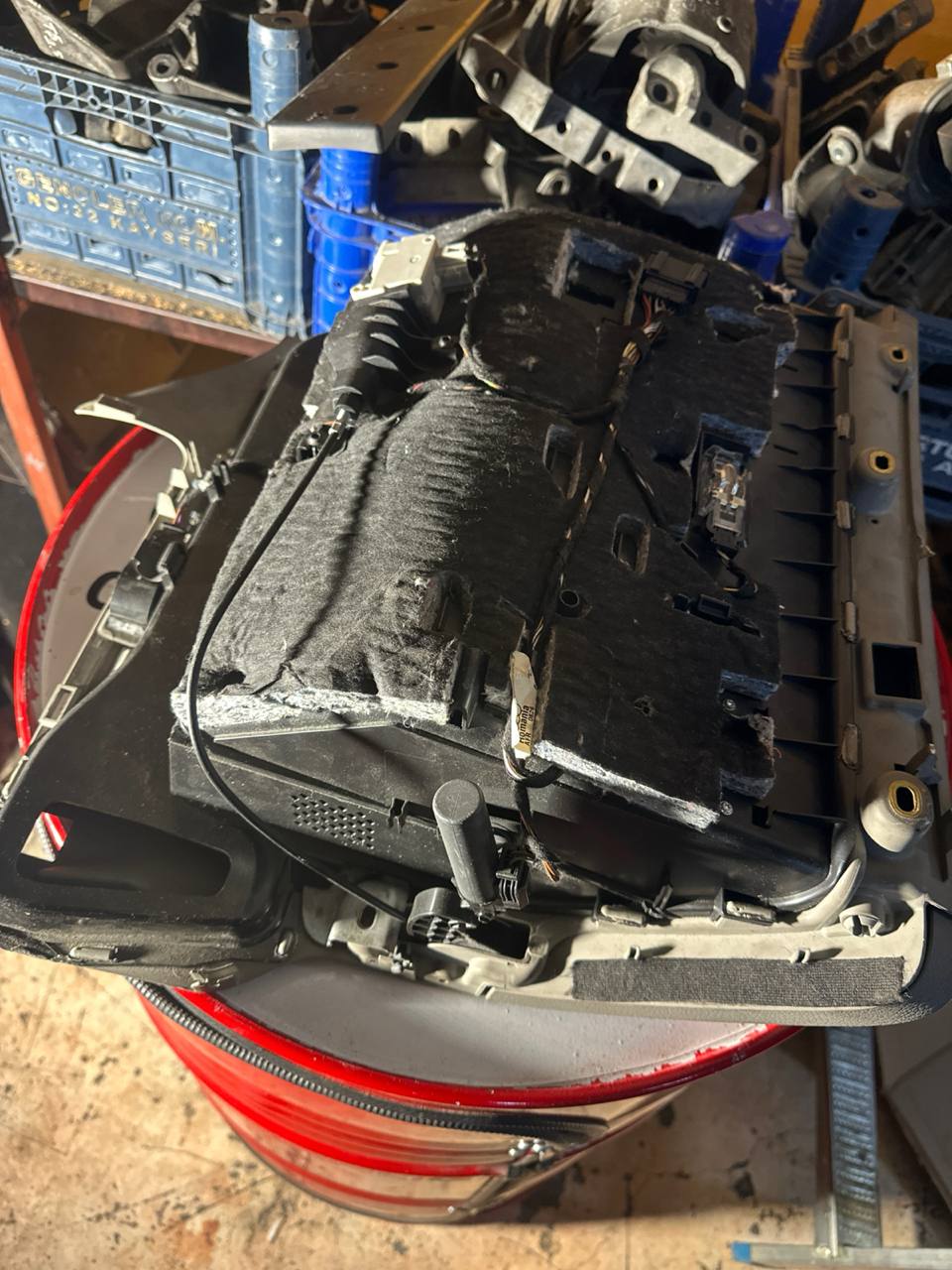 Audi A6 C6 Torpido Gözü ve Kapağı Komple Set (OEM 4F1857035) - Küçük Görsel 2