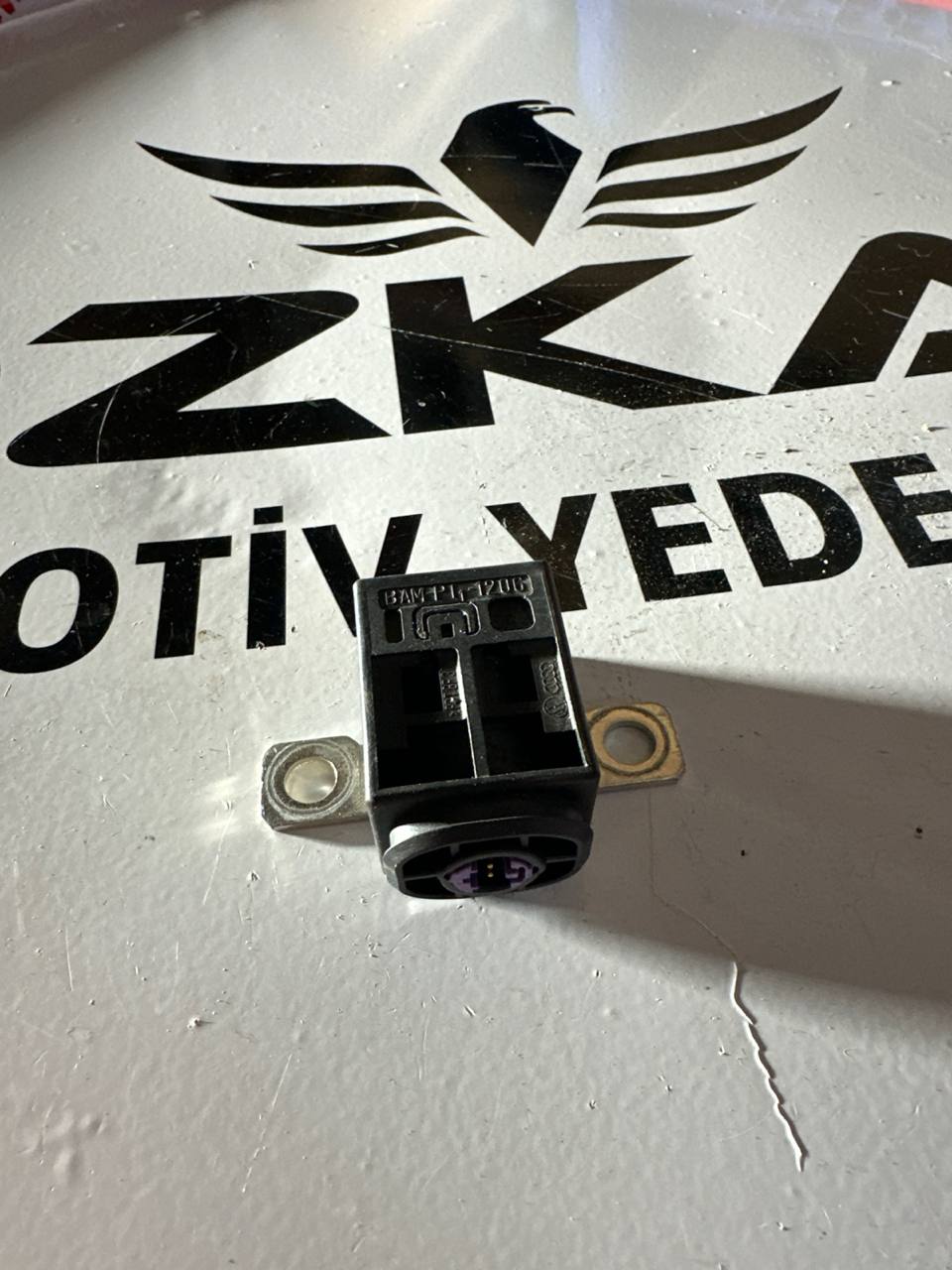 Audi VW Akü Sigorta Kutusu - Güç Dağıtım Ünitesi (OEM: 4F0915519) - Küçük Görsel 2