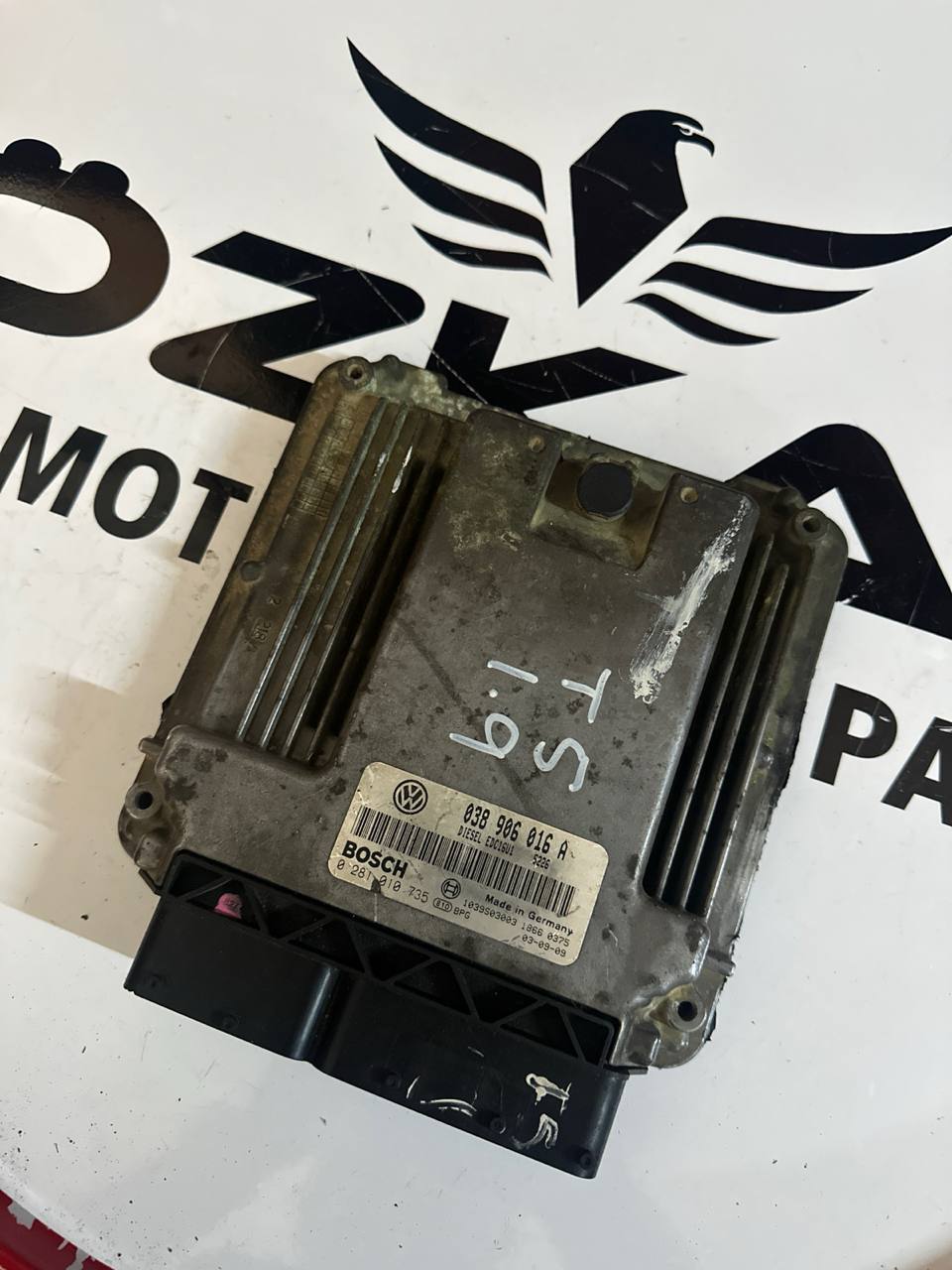 VW T5 Transporter 1.9 TDI Motor Beyni (OEM: 038906016A) - Görsel 1
