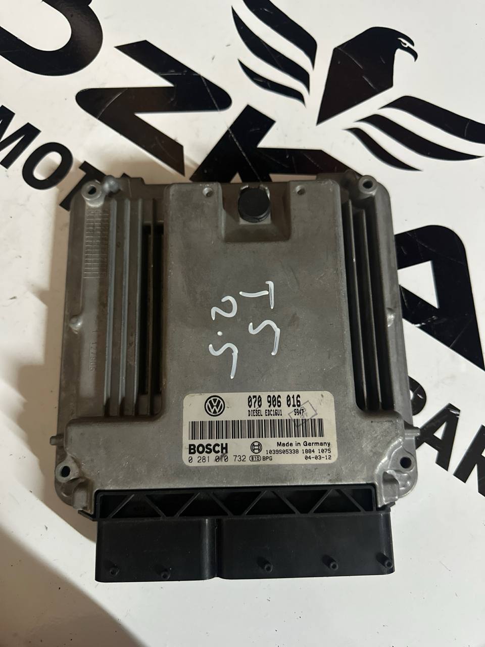 VW Transporter T5 2.5 TDI Motor Beyni (OEM: 070906016) - Görsel 1