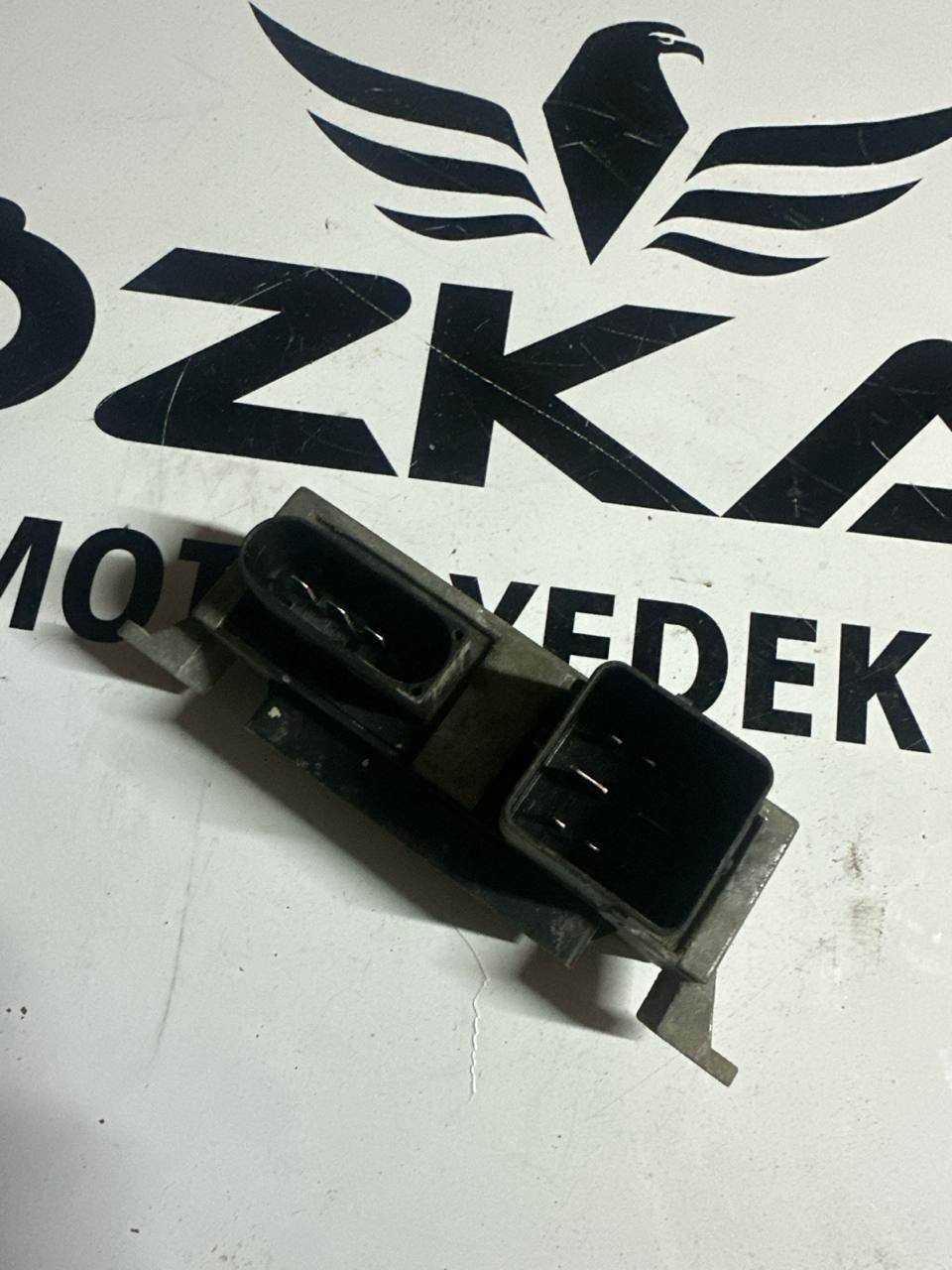 Renault Kızdırma Bujisi Rölesi - Isıtıcı Kızdırma Kutusu (OEM: 8200558438) - Küçük Görsel 2