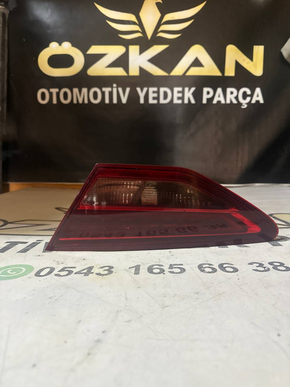 Seat Leon Sağ İç Stop Lambası - Görsel 1