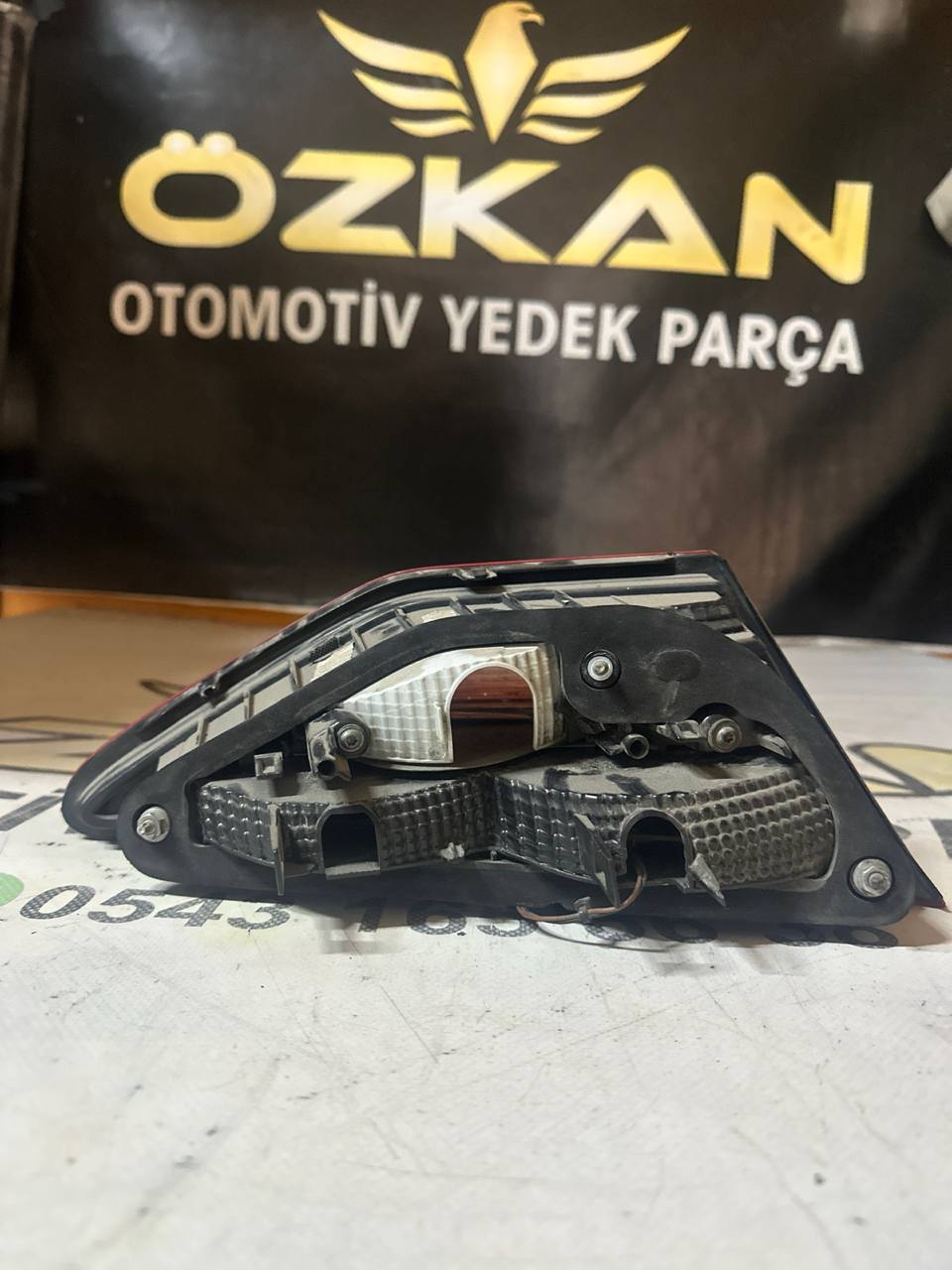 Seat Leon Sağ İç Stop Lambası - Küçük Görsel 2