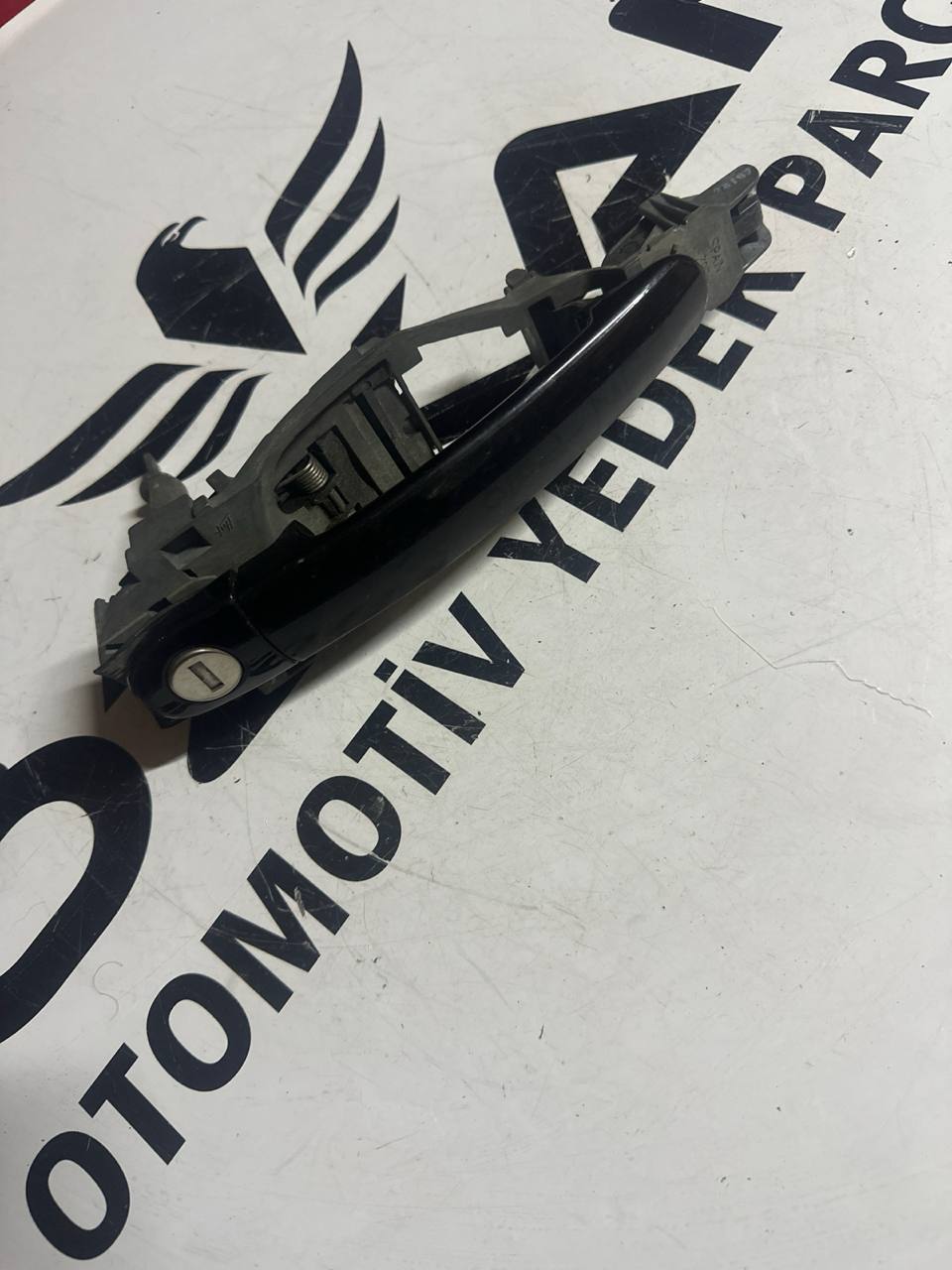 VW Golf, Bora, Passat Dış Kapı Açma Kolu ve Kilidi (OEM: 3B0837885R) - Görsel 1