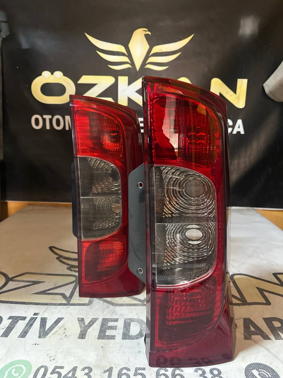 Fiat Fiorino - Peugeot Bipper - Citroen Nemo Sağ Stop Lambası (OEM: 01391432080E) - Görsel 1