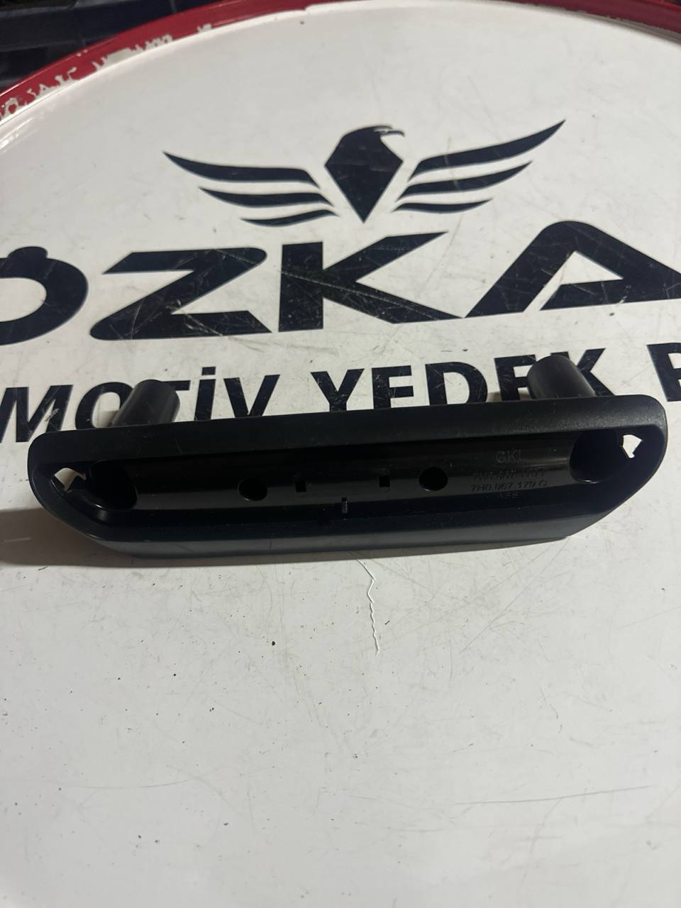 VW Transporter T6 İç Kapı Kolu Tutamağı - Sol (OEM: 7H0867179F) - Görsel 1