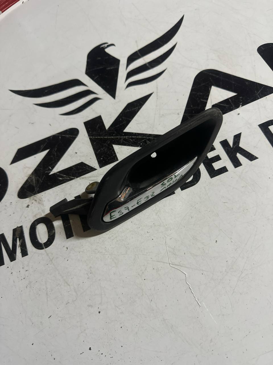 BMW E39 Sol Arka Kapı İç Açma Kolu (OEM: 8125513) - Görsel 1