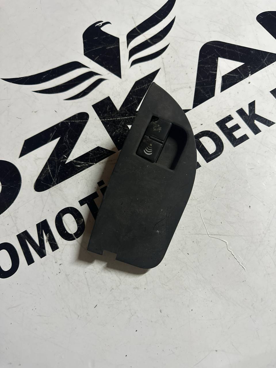 Audi A4 Cam Açma Kontrol Tuşu - Pencere Kontrol Düğmesi (OEM: 8E1959527A) - Görsel 1