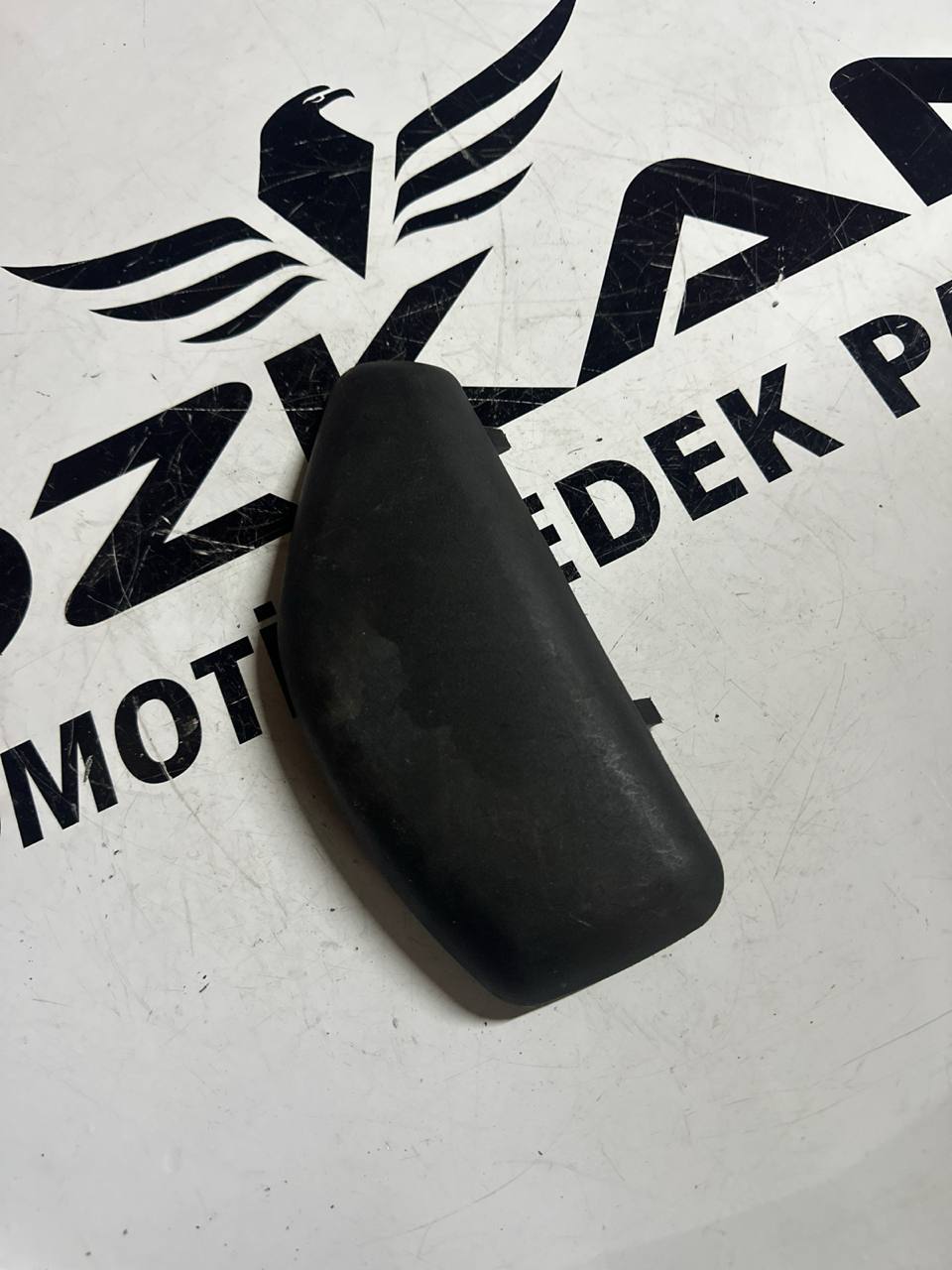 Toyota Corolla Bagaj Yan Döşeme Kapağı (OEM: 58773-12130) - Görsel 1