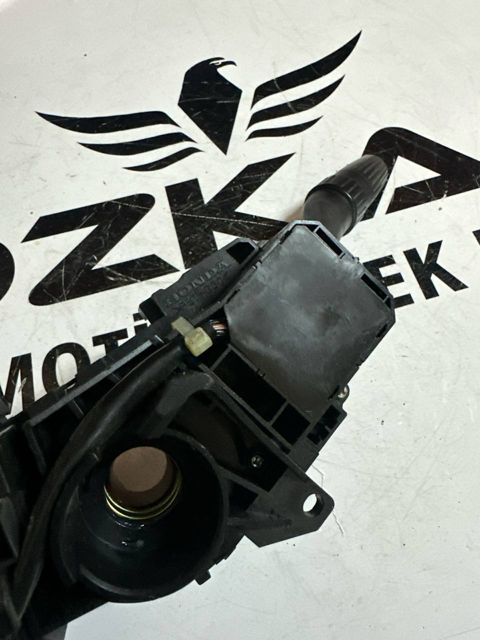 Honda Accord Direksiyon Sinyal ve Far Kumanda Kolu (OEM: M22658) - Küçük Görsel 2