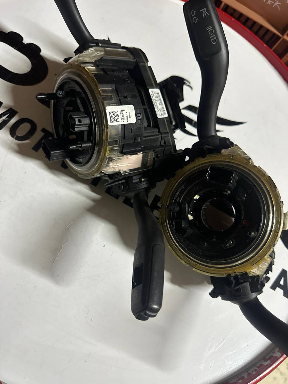 Audi A4 B6 B7 - A6 C6 Direksiyon Airbag Sargısı - Zemberek (OEM: 4E0953541) - Küçük Görsel 2
