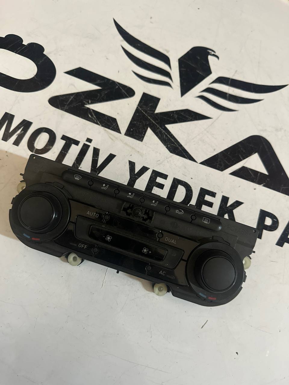 Seat Leon ve Altea XL Dijital Klima Kontrol Paneli (OEM: 5P0907044P) - Görsel 1