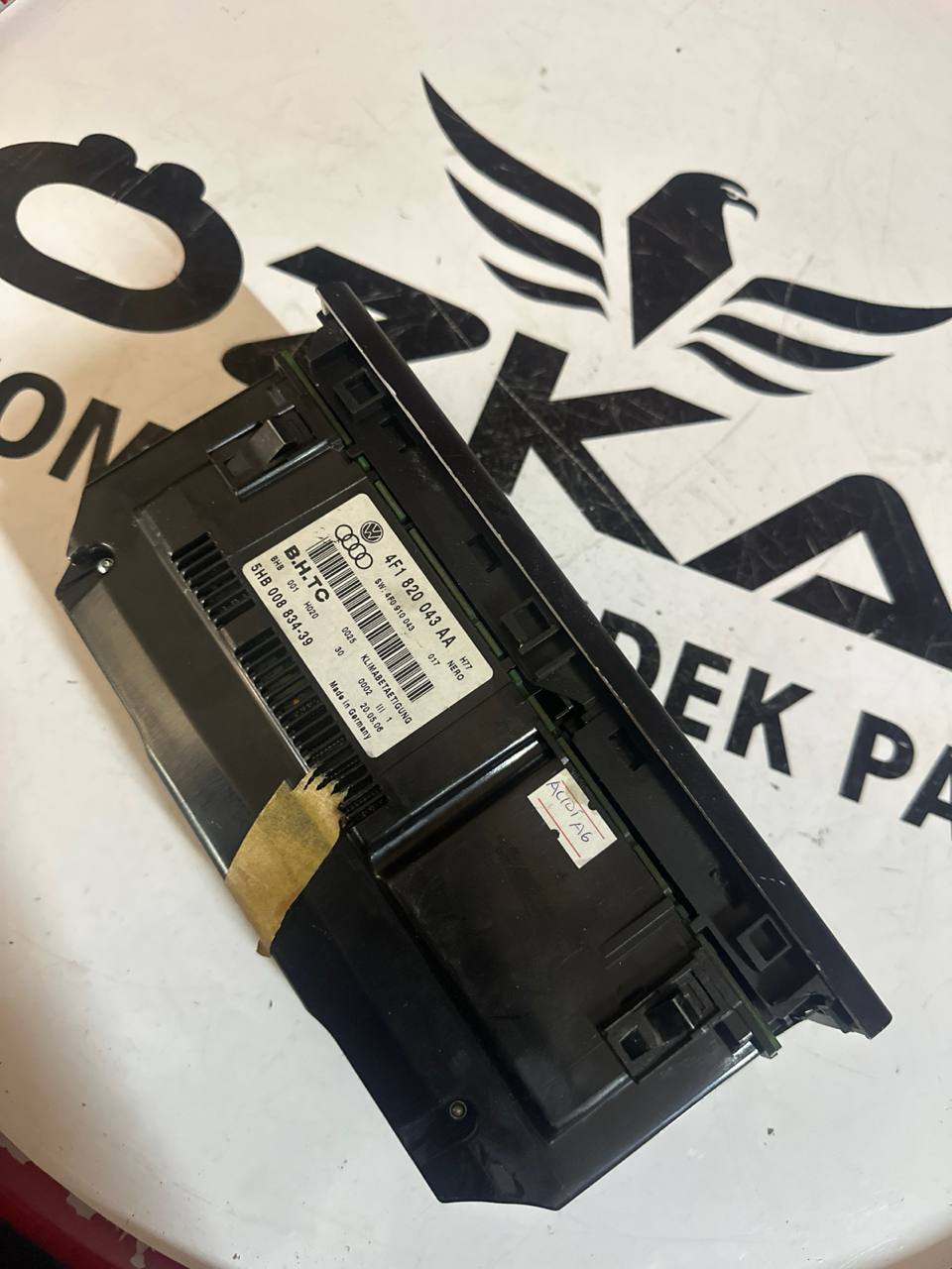 Audi A6 Klima ve Kalorifer Kontrol Paneli (OEM: 4F0910043) - Küçük Görsel 2