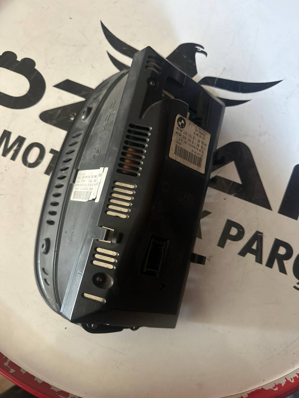 BMW E60 ve E90 iDrive Multimedya Ekranı (OEM: 611260002042) - Küçük Görsel 2