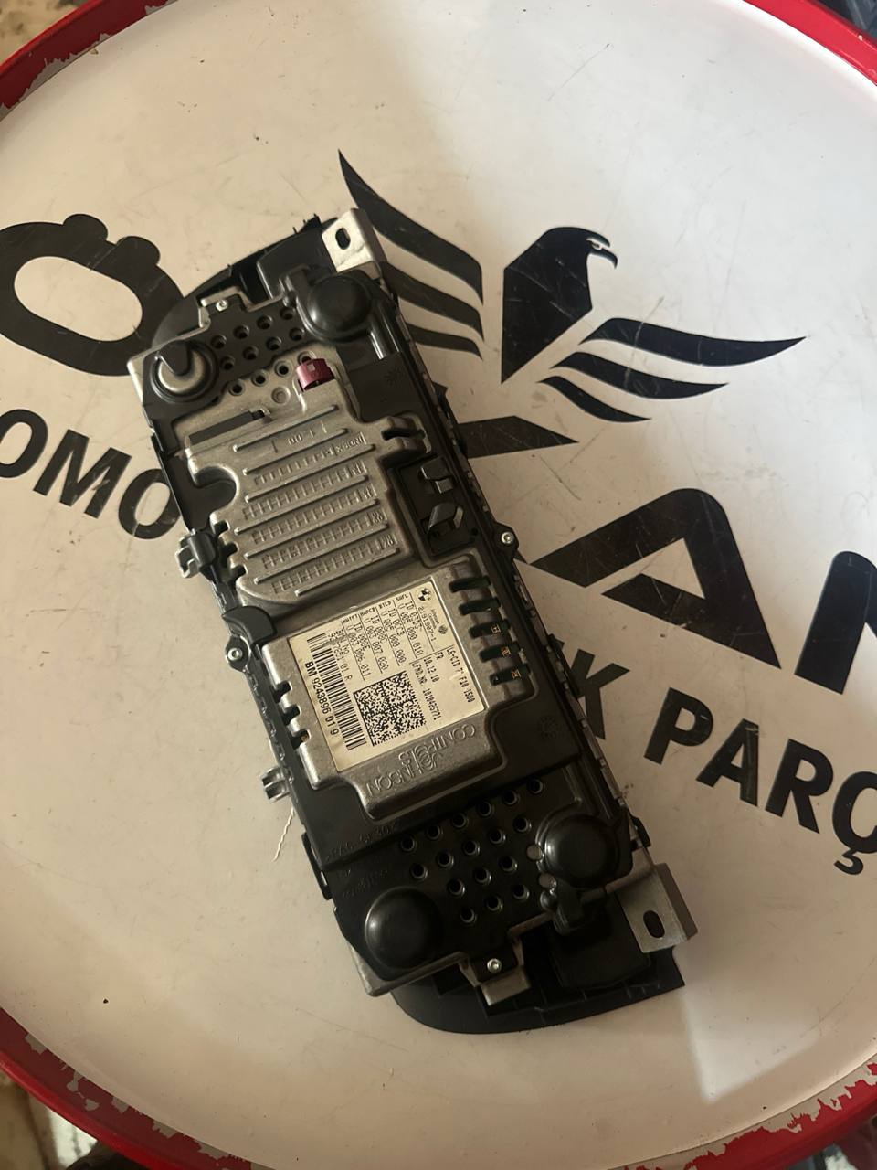 BMW F10 / F11 iDrive Multimedya Ekranı (OEM: 9243896019) - Küçük Görsel 2