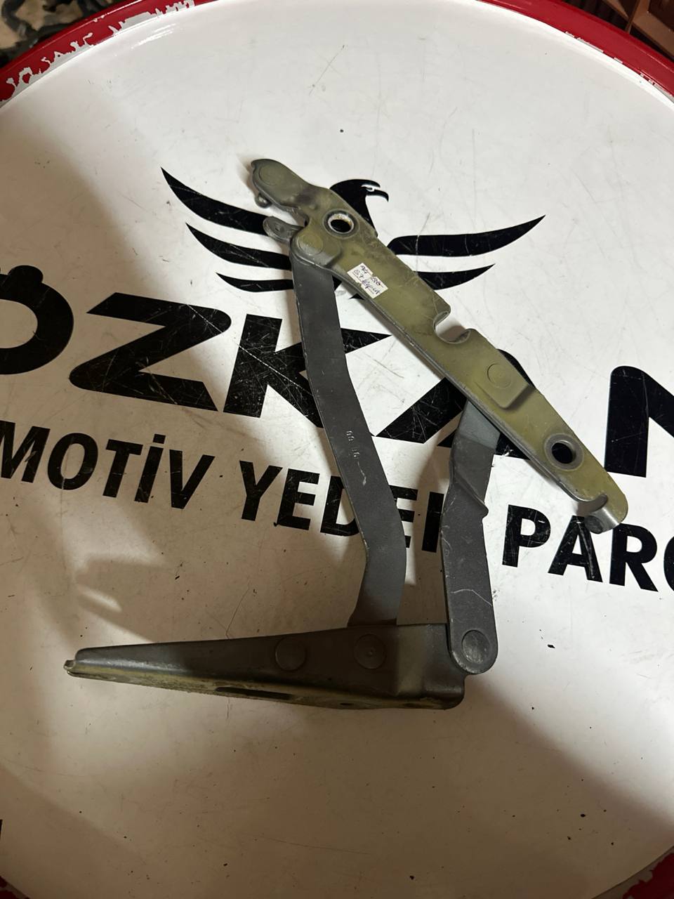Audi A4 B6 B7 Sedan Sol Bagaj Menteşesi (OEM: 8E5827301C) - Küçük Görsel 2