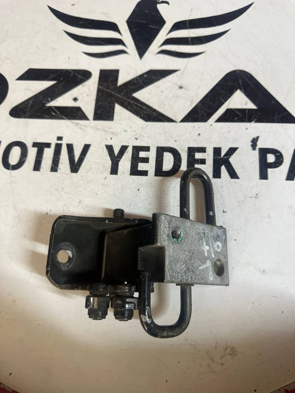 VW Polo 9N ve Seat Leon Sol Arka Kapı Alt Menteşesi (OEM: 6Q4833411A) - Küçük Görsel 2