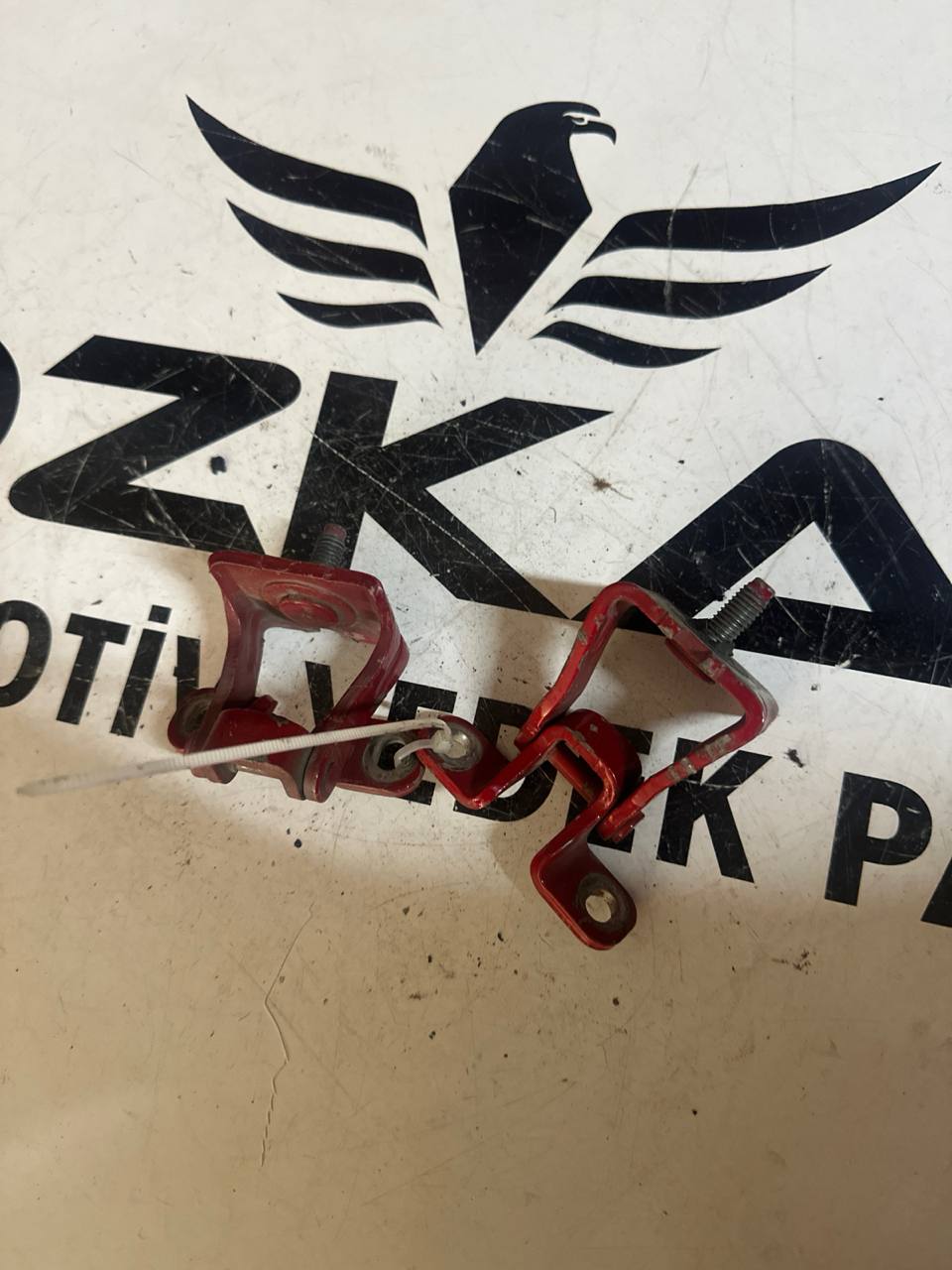 Seat Leon - Audi A1 Orijinal Bagaj Menteşesi (OEM: 5F0827301) - Küçük Görsel 2