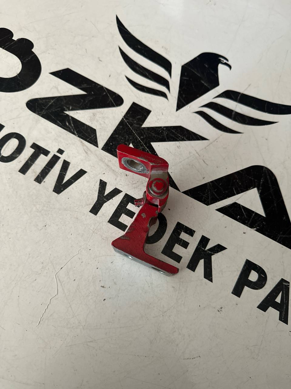 Audi A3 - VW Passat - Seat Leon Sol Kapı Menteşesi (OEM: 8X0831403A) - Küçük Görsel 2