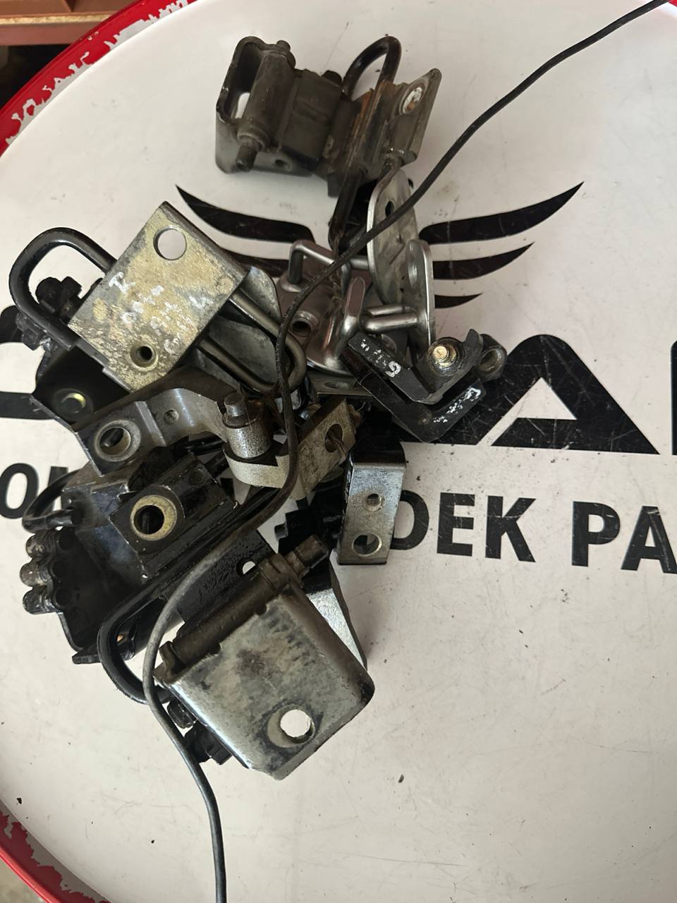 VW Passat - Golf 4 - Audi A6 Kapı Menteşe Takımı (OEM: 4B0 1J4) - Küçük Görsel 2